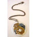 Royal Copenhagen: golden Flowers