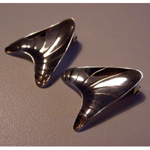 SOLD - Siersbøl sterling silver leaf Ear Clips