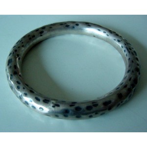 Mexican armring with black dots!