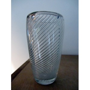 - SOLD - Kaj Franck Nuutajärvi Notsjö, Finland: Vase in Ariel-Manner