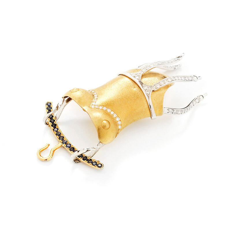 Ole Bent Petersen: Bangle “Bodystocking on Hanger”