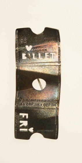Ole Bent Petersen: Brooch “Fri Billett” 